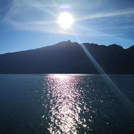 Moderne,face Au Parc. 公寓 艾克斯莱班