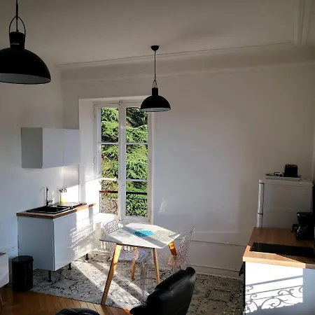 Apartment Moderne,face Au Parc. Aix-les-Bains